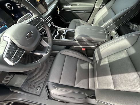 New 2026 Chevrolet Traverse LT w/ Enhanced Driving Package image 9