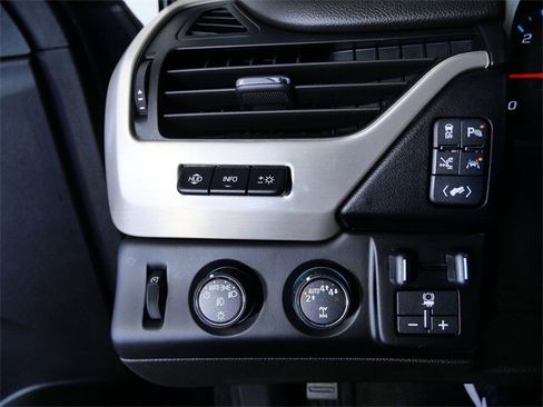 Used 2018 GMC Yukon Denali w/ Denali Ultimate Package image 25