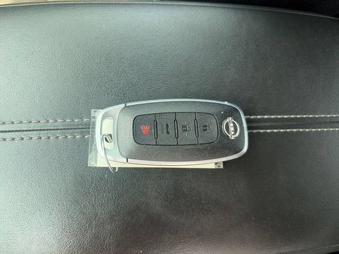 Used 2025 Nissan Sentra SV FWD image 28