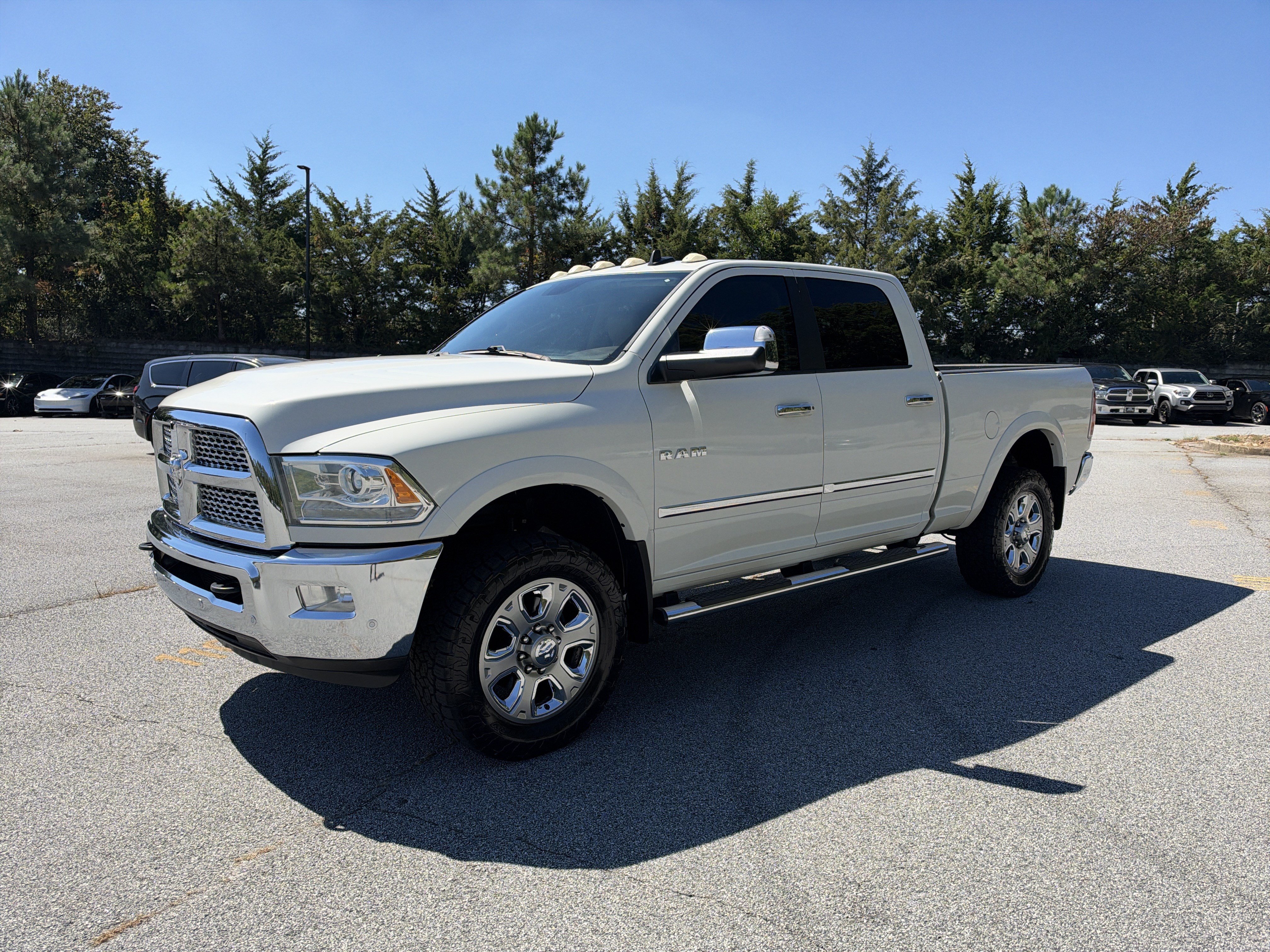 Used 2016 RAM 2500 Laramie AWD/4WD image 3
