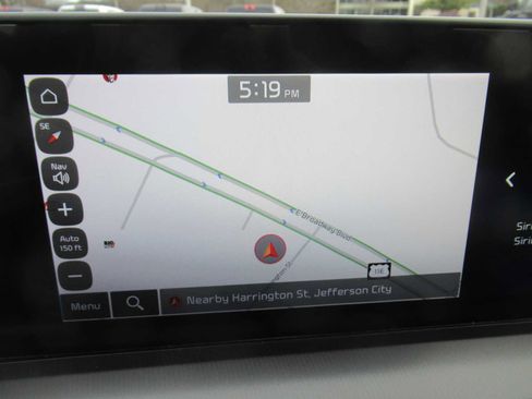 Used 2024 Kia Telluride LX image 27