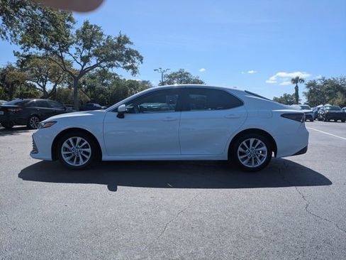 Used 2023 Toyota Camry LE image 7