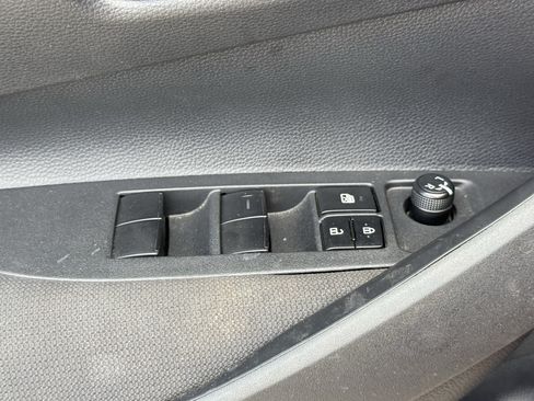 Used 2025 Toyota Corolla LE FWD image 26
