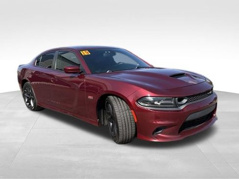 Used 2019 Dodge Charger Scat Pack w/ Plus Group RWD image 7