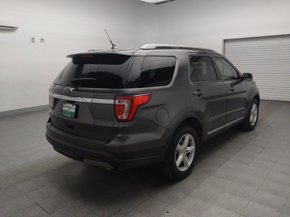 Used 2019 Ford Explorer XLT w/ Equipment Group 201A FWD image 9