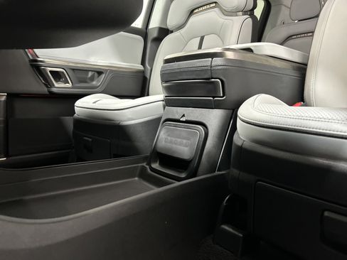 Used 2023 Rivian R1S Adventure AWD/4WD image 33