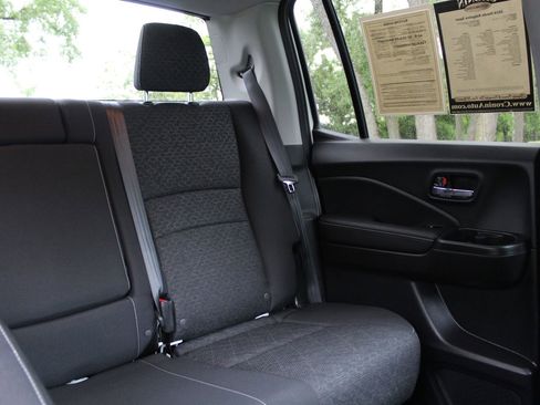 Used 2024 Honda Ridgeline Sport image 15
