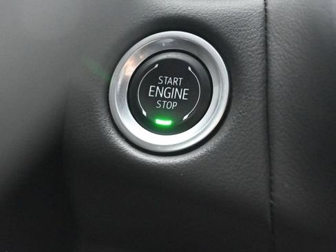 Used 2024 GMC Yukon SLT image 21