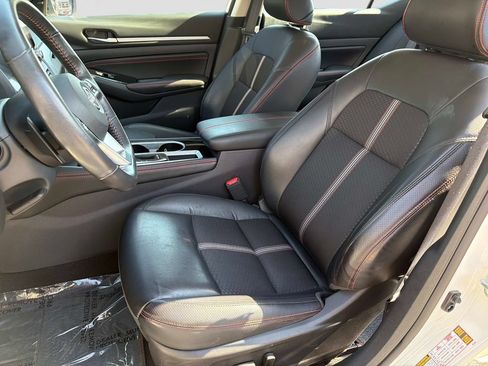 Used 2023 Nissan Altima 2.5 SR FWD image 21
