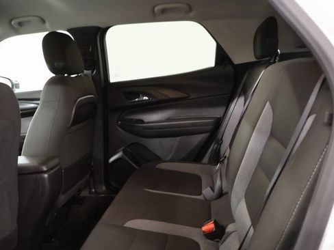 Used 2025 Chevrolet TrailBlazer LT AWD/4WD image 30