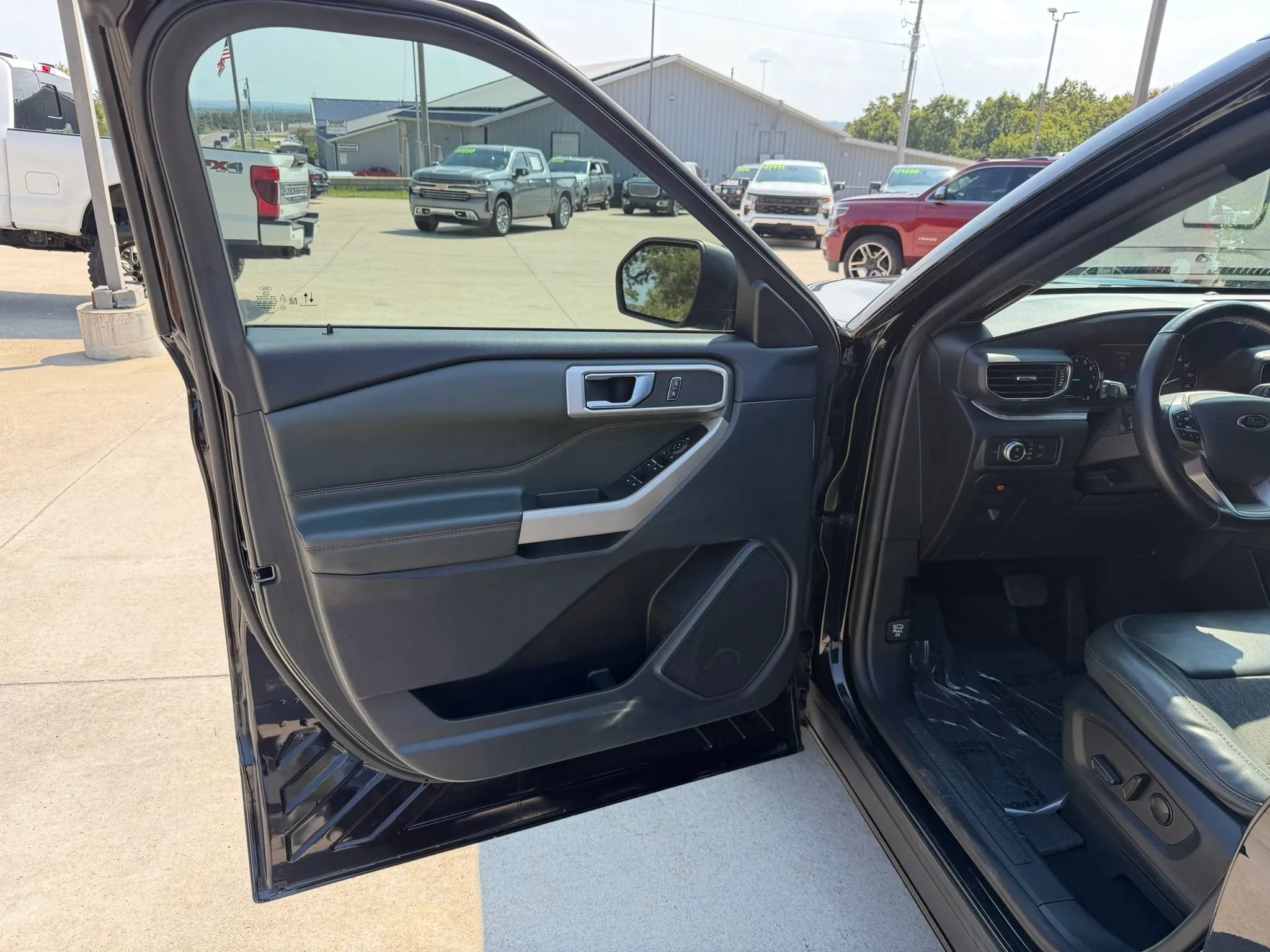 Used 2022 Ford Explorer Timberline AWD/4WD image 13