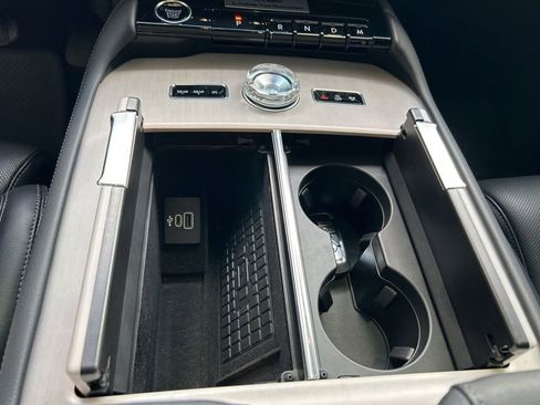 Used 2025 Lincoln Navigator Reserve w/ Jet Appearance Package image 59