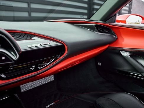 Used 2022 Ferrari SF90 Spider image 68