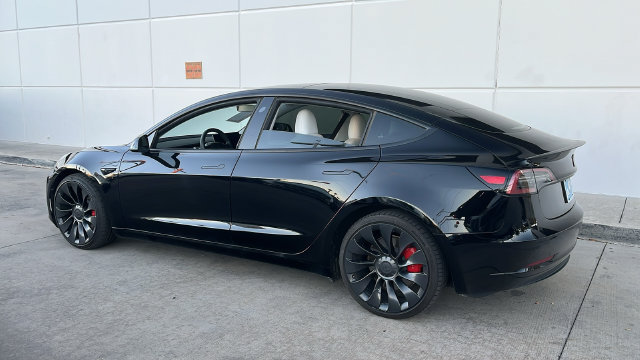 Used 2023 Tesla Model 3 Performance AWD/4WD image 4