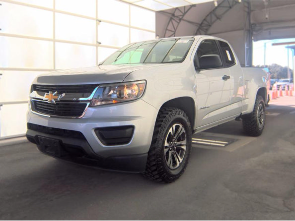 Used 2018 Chevrolet Colorado W/T w/ WT Convenience Package AWD/4WD image 2