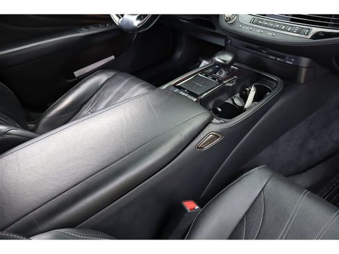 Used 2018 Lexus LS 500 AWD w/ Interior Upgrade Package image 16