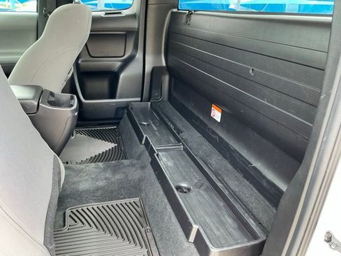 Used 2023 Toyota Tacoma SR RWD image 9