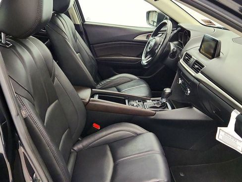 Used 2018 MAZDA MAZDA3 Touring FWD image 23