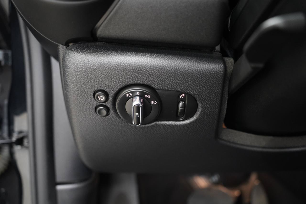 Used 2024 MINI Cooper S FWD image 28