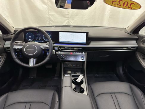 Used 2025 Hyundai Sonata Limited image 29