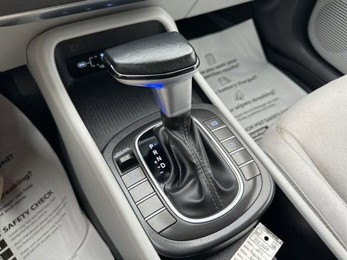 Used 2024 Hyundai Kona SEL image 24