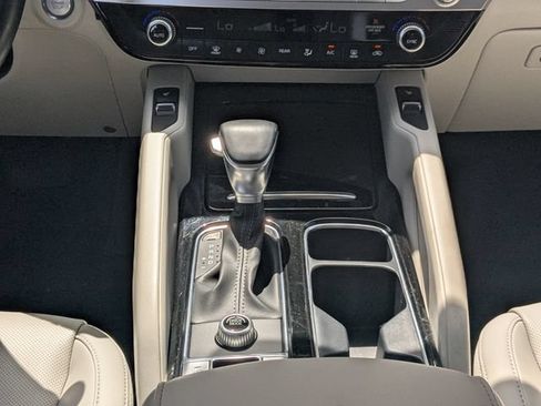 Certified 2024 Kia Telluride S w/ S Sunroof Package FWD image 19