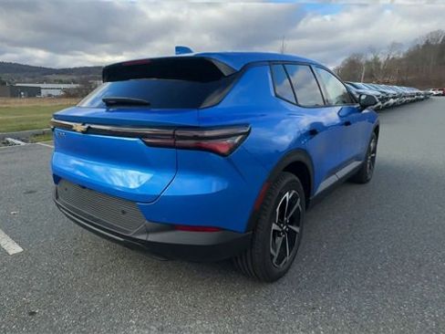 New 2026 Chevrolet Equinox EV LT image 8