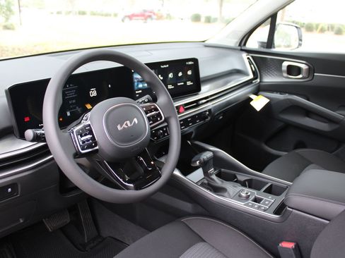 New 2026 Kia Sorento LX FWD image 21