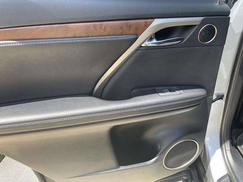 Used 2022 Lexus RX 350L FWD w/ Premium Package image 16