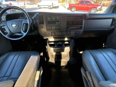 Used 2022 Chevrolet Express 2500 Work Van w/ Driver Convenience Package image 13