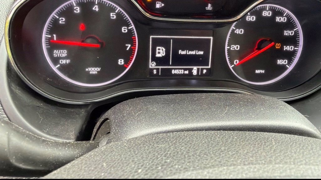 Used 2019 Chevrolet Cruze LT w/ Convenience Package FWD image 6