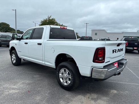 New 2026 RAM 2500 Big Horn AWD/4WD image 3