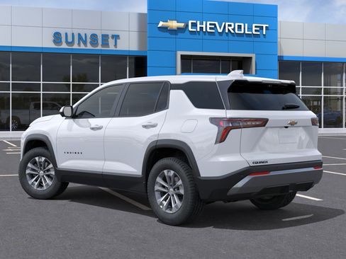 New 2026 Chevrolet Equinox LT w/ Safety and Technology Package FWD image 3