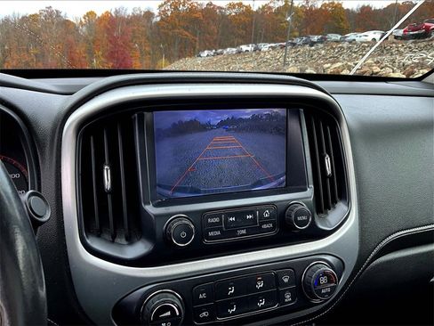 Used 2015 GMC Canyon SLE w/ SLE Convenience Package image 17