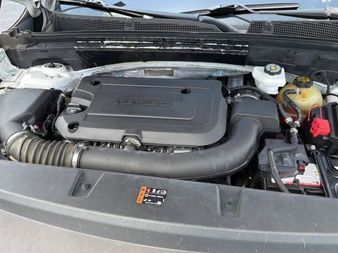 Used 2021 Buick Envision Essence w/ Sport Touring Package FWD image 35