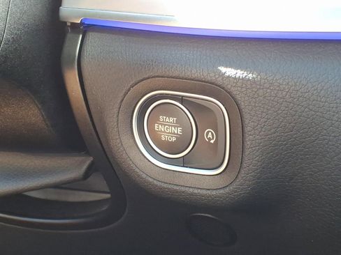 Used 2025 Mercedes-Benz GLE 350 4MATIC image 25