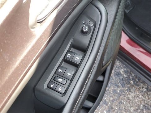 Certified 2023 Jeep Grand Cherokee L Laredo image 20