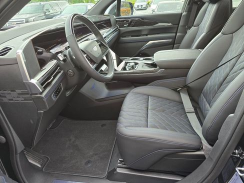 New 2025 Cadillac Escalade IQ Luxury 1 image 24