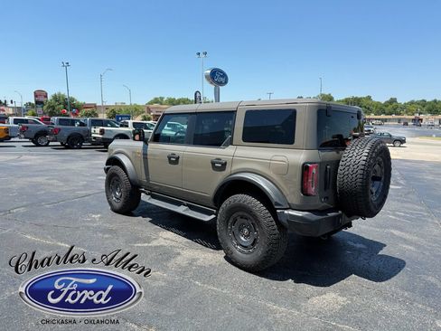 Used 2025 Ford Bronco Badlands AWD/4WD image 5