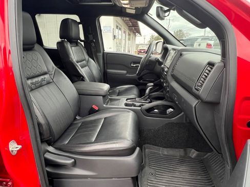 Used 2022 Nissan Frontier PRO-4X w/ Pro-4X Premium Package AWD/4WD image 15
