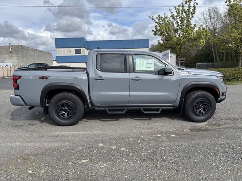 New 2026 Nissan Frontier PRO-4X w/ Pro Premium Package AWD/4WD image 8
