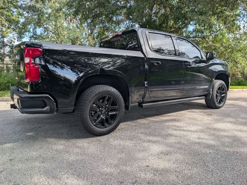 Used 2024 Chevrolet Silverado 1500 High Country w/ Midnight Edition AWD/4WD image 9