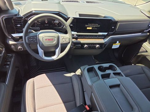 New 2026 GMC Sierra 1500 SLE w/ Preferred Package AWD/4WD image 6