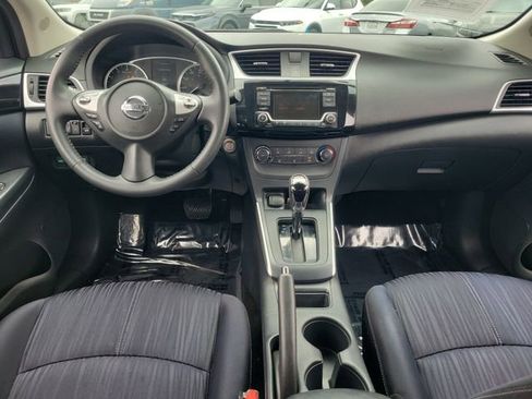 Used 2016 Nissan Sentra SV FWD image 10