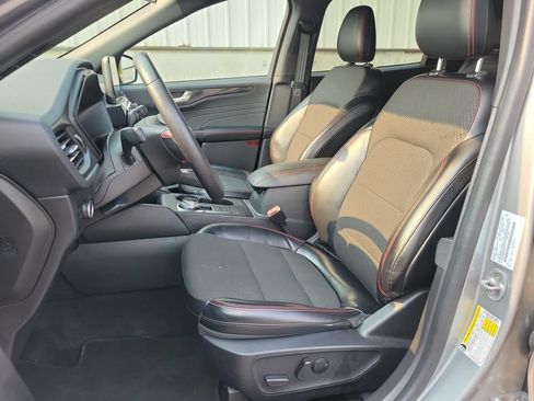 Used 2024 Ford Escape ST-Line FWD image 18