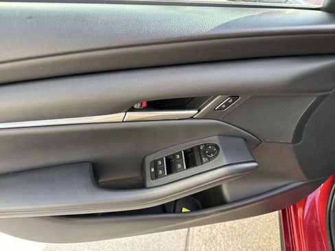 Certified 2023 MAZDA MAZDA3 s image 40