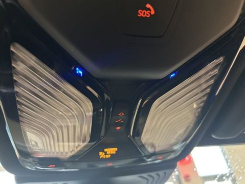 Used 2024 BMW X3 M40i w/ Premium Package image 10