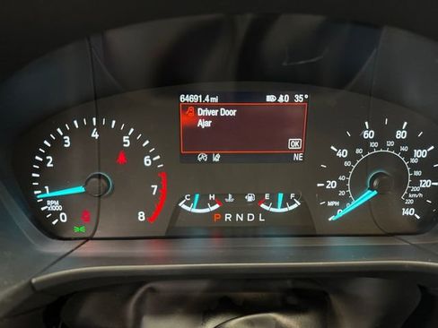 Used 2022 Ford Escape SE w/ Convenience Package image 2