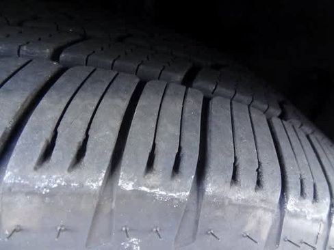 Used 2023 Toyota Sienna Platinum image 17