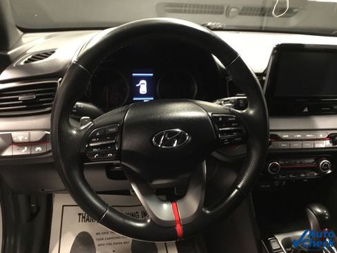 Used 2021 Hyundai Veloster Turbo image 34